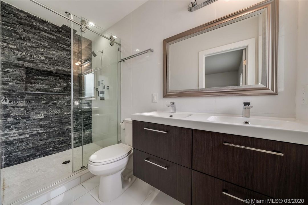 Recently Rented: $3,500 (3 beds, 2 baths, 1666 Square Feet)