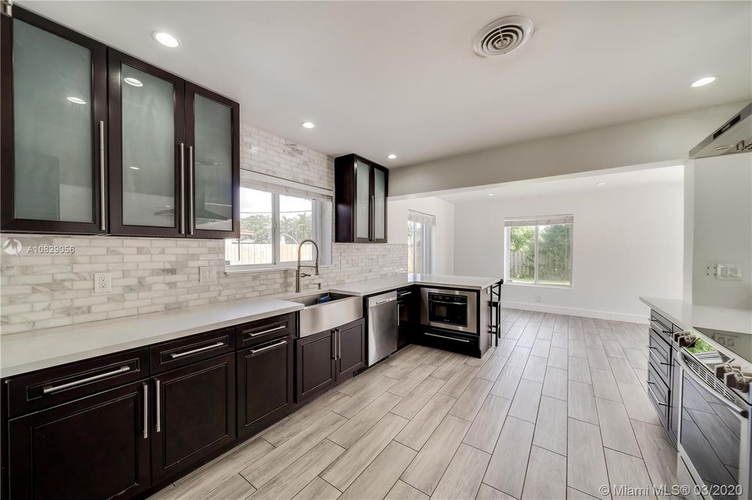 Recently Rented: $3,500 (3 beds, 2 baths, 1666 Square Feet)