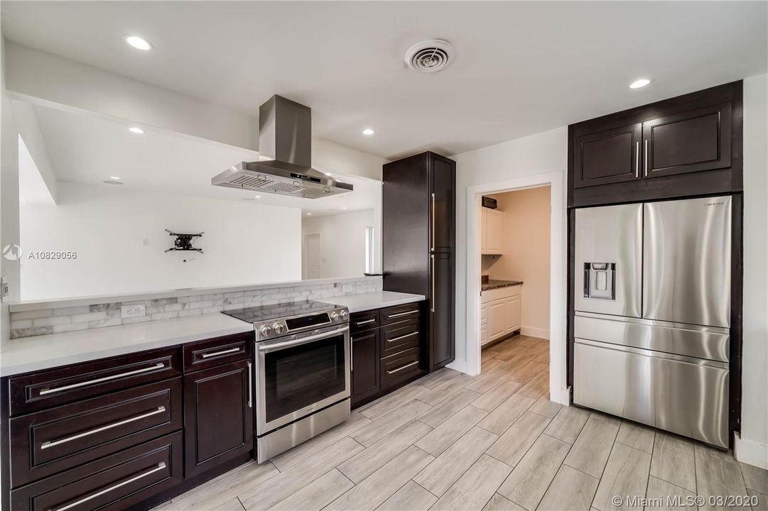 Recently Rented: $3,500 (3 beds, 2 baths, 1666 Square Feet)