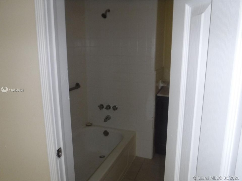 Recently Rented: $1,100 (1 beds, 1 baths, 0 Square Feet)