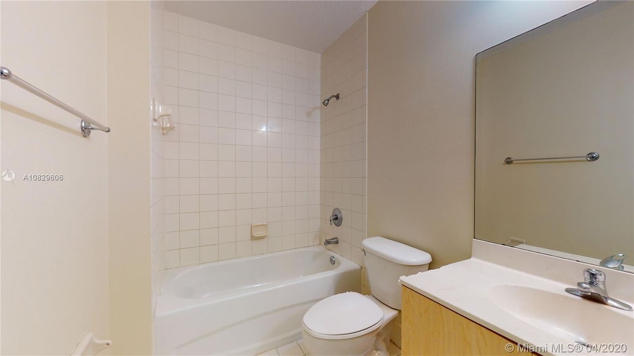 Недавно продано: $124,900 (3 спален, 2 ванн, 999 Квадратных фут)