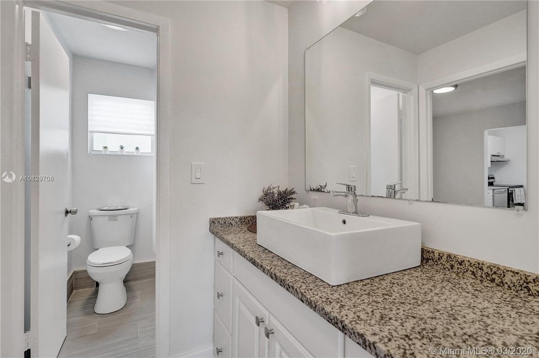 Recently Sold: $90,000 (1 beds, 1 baths, 680 Square Feet)