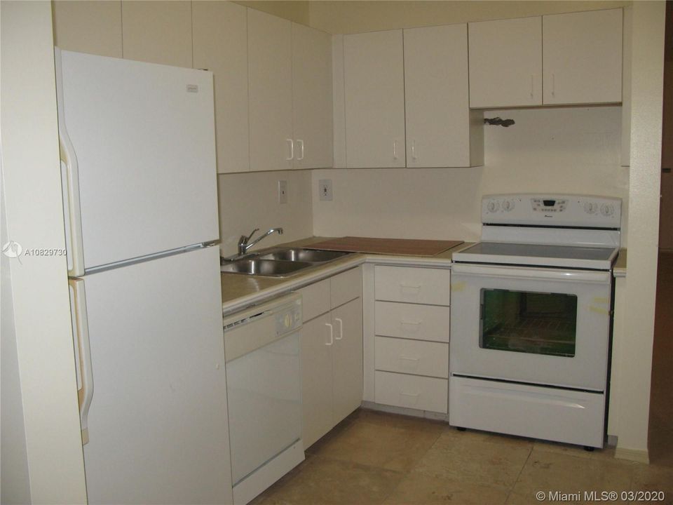 Recently Rented: $1,400 (2 beds, 2 baths, 900 Square Feet)