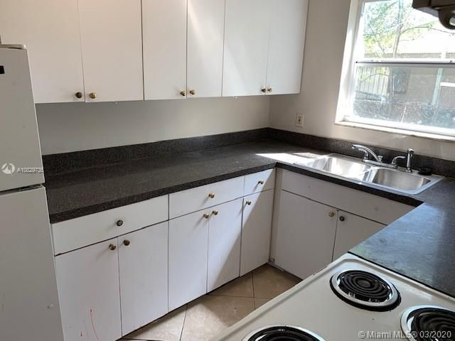 Recently Sold: $192,000 (3 beds, 2 baths, 1104 Square Feet)