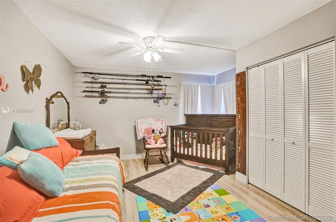 Recently Sold: $209,000 (2 beds, 2 baths, 1122 Square Feet)