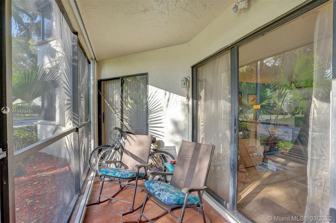 Recently Sold: $209,000 (2 beds, 2 baths, 1122 Square Feet)