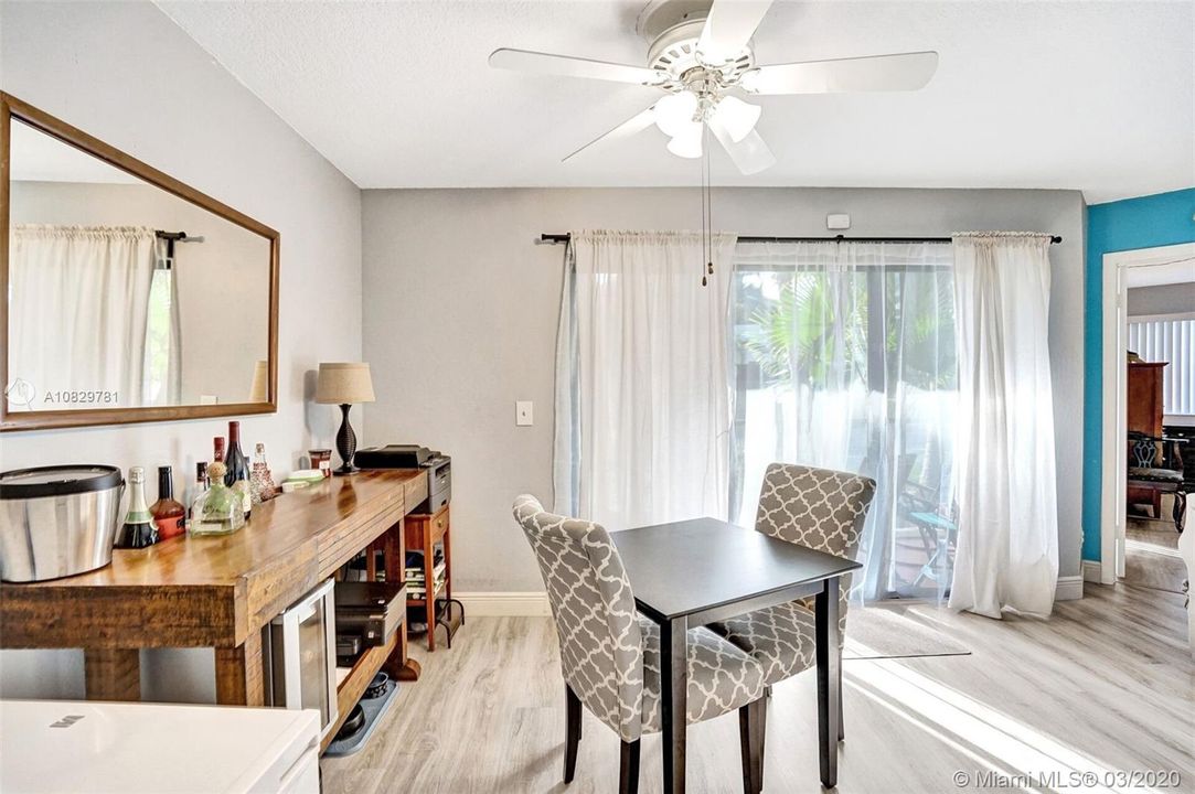 Recently Sold: $209,000 (2 beds, 2 baths, 1122 Square Feet)