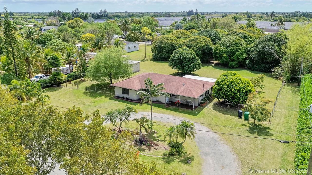 Recently Sold: $355,000 (2 beds, 2 baths, 1665 Square Feet)