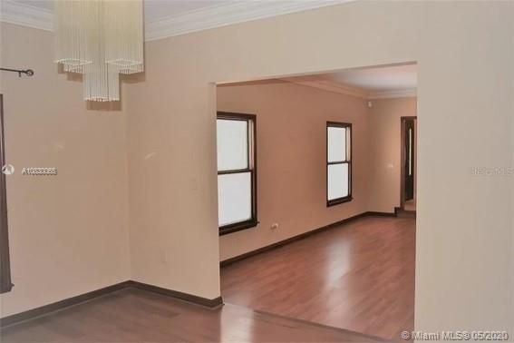 Vendido Recientemente: $329,000 (3 camas, 2 baños, 0 Pies cuadrados)