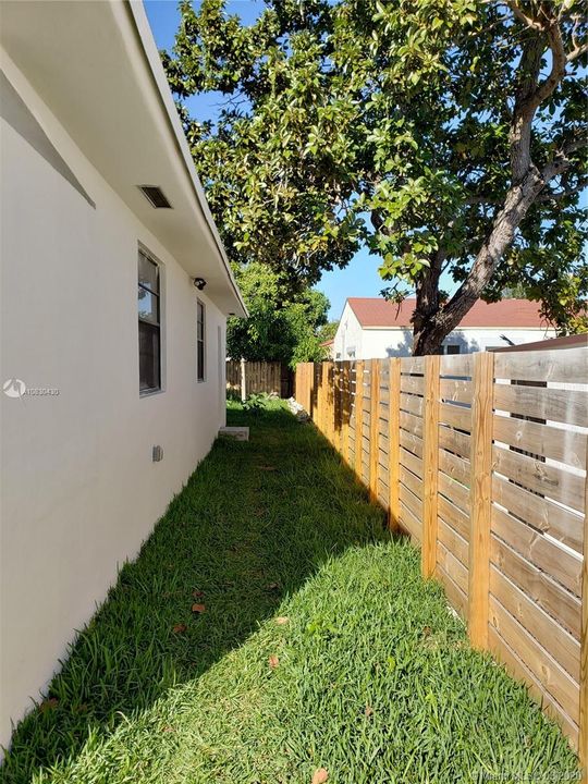 Recently Rented: $1,100 (1 beds, 1 baths, 500 Square Feet)
