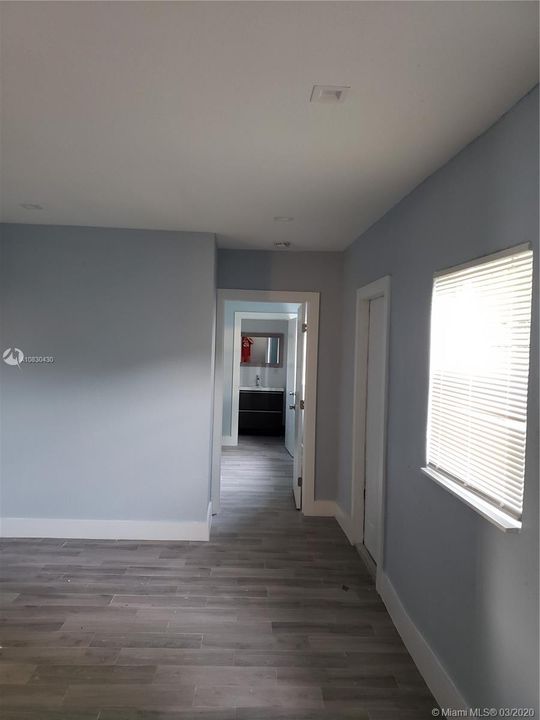 Recently Rented: $1,100 (1 beds, 1 baths, 500 Square Feet)