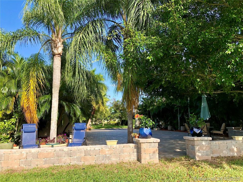 最近售出: $150,000 (0.11 acres)