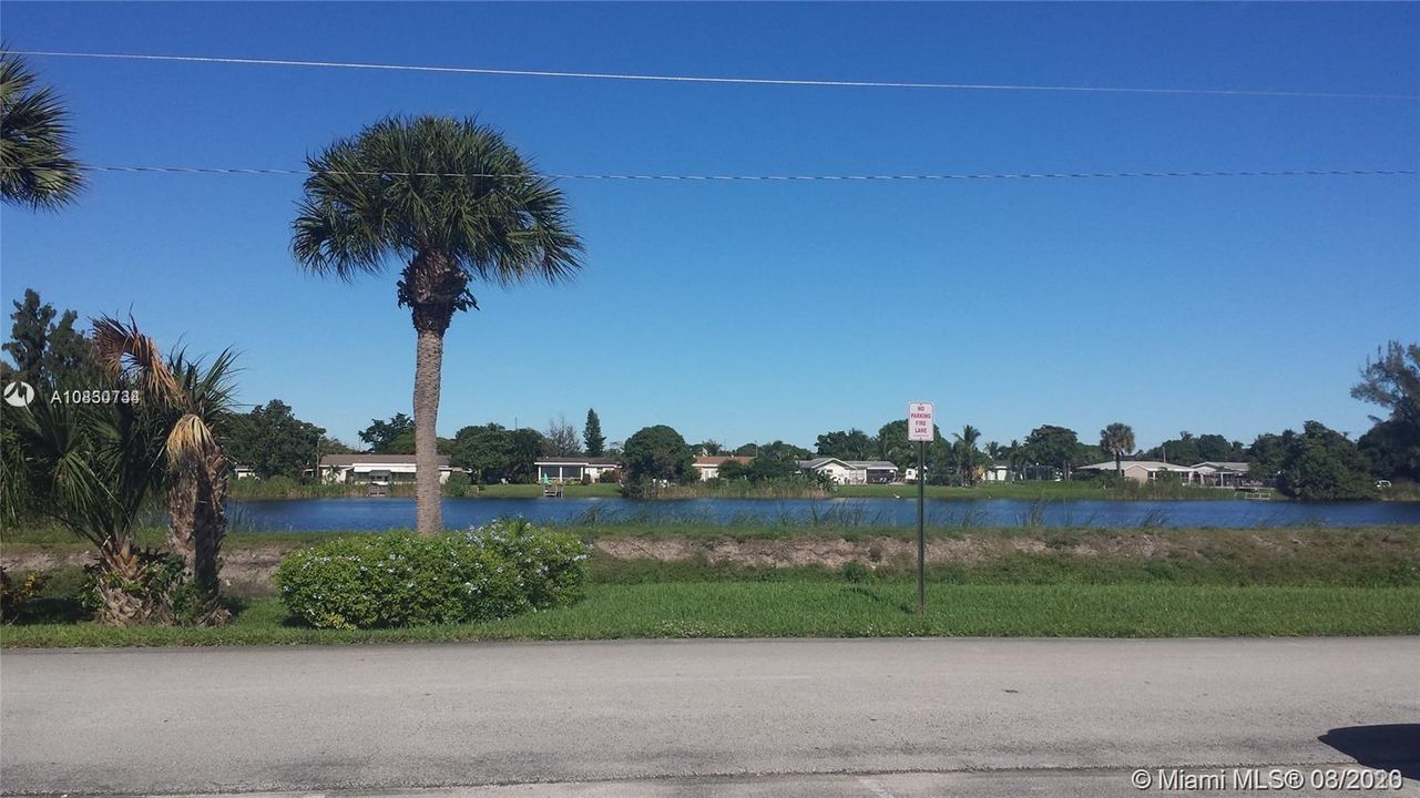 Recently Rented: $1,350 (2 beds, 2 baths, 951 Square Feet)