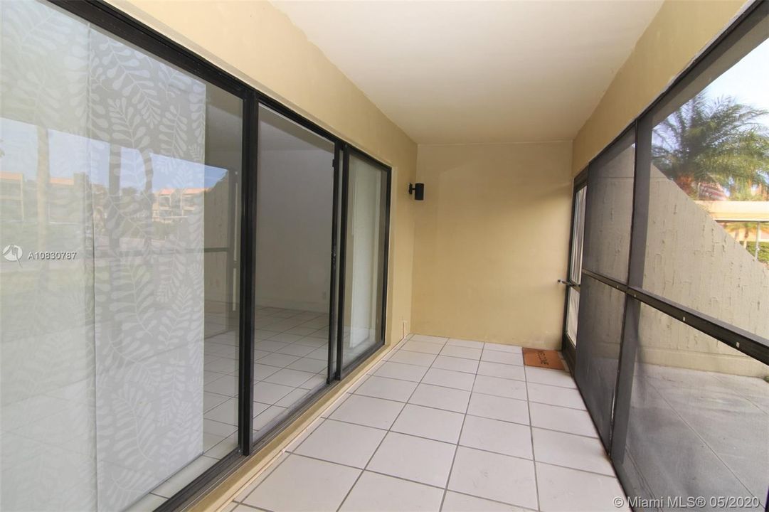 Recently Rented: $1,500 (1 beds, 1 baths, 744 Square Feet)