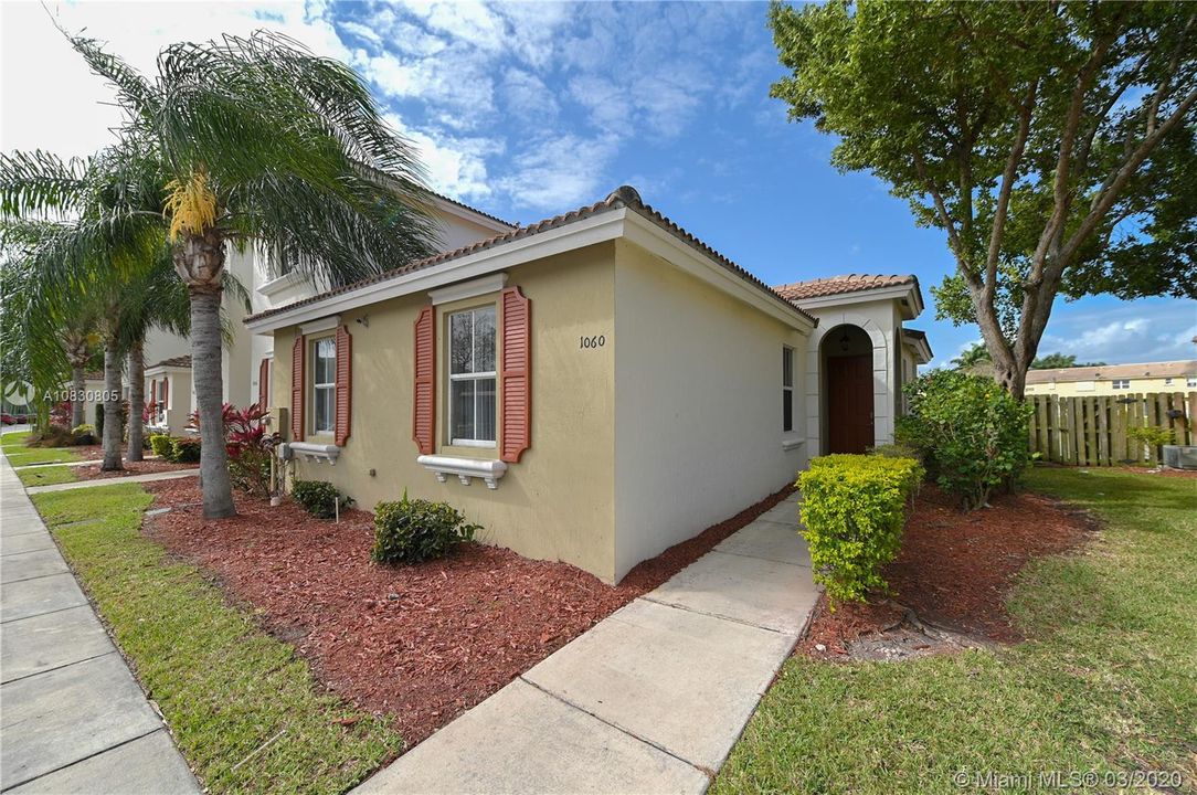 Recently Sold: $179,900 (3 beds, 2 baths, 1298 Square Feet)
