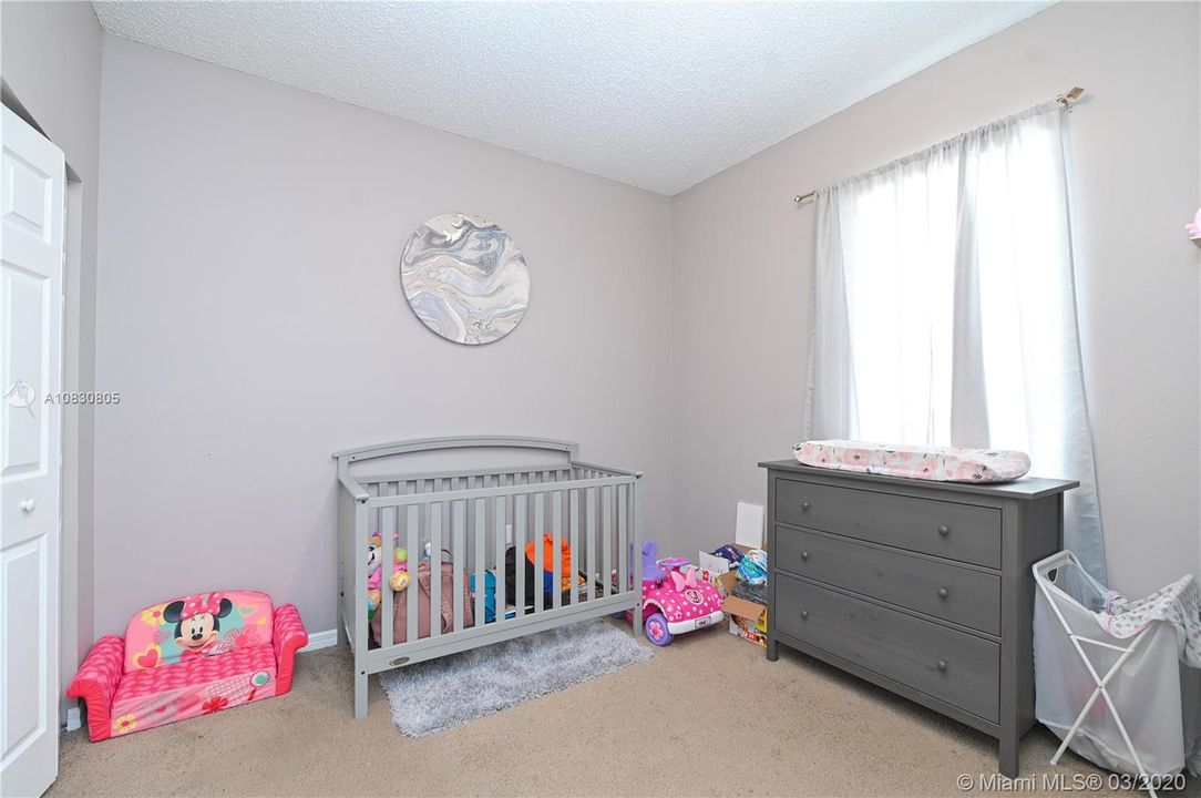 Recently Sold: $179,900 (3 beds, 2 baths, 1298 Square Feet)
