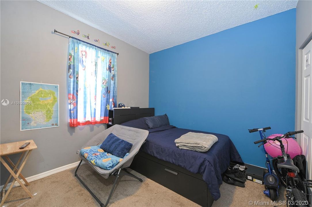 Recently Sold: $179,900 (3 beds, 2 baths, 1298 Square Feet)