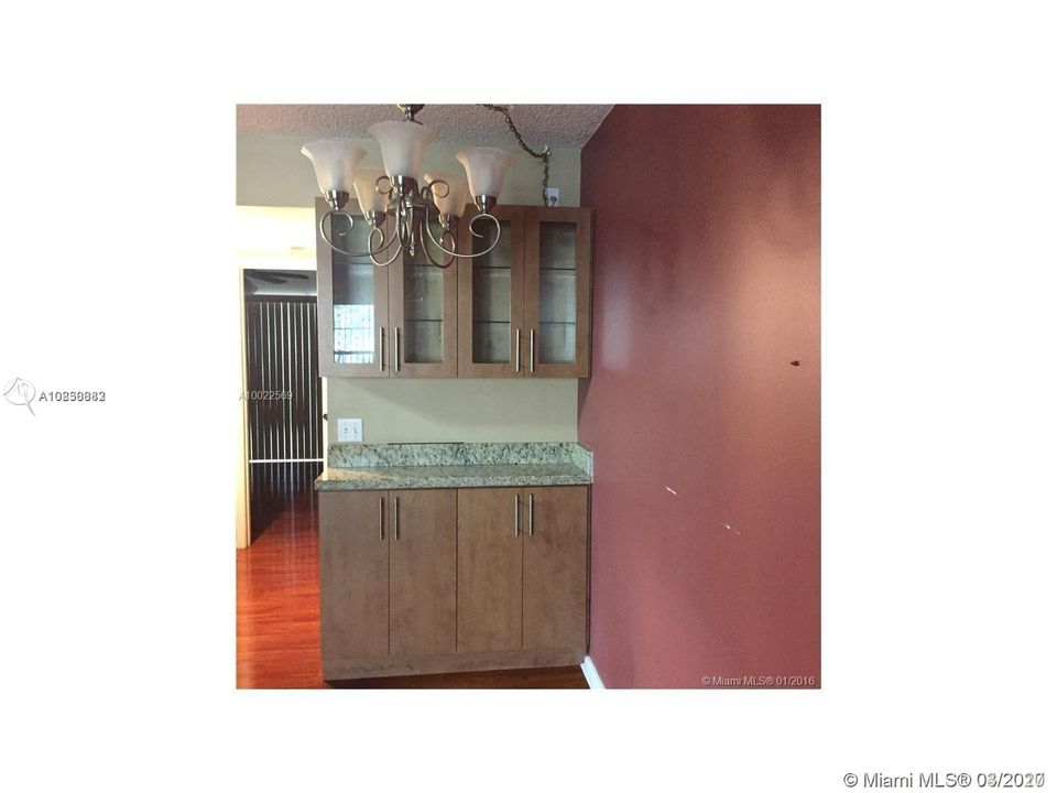Recently Sold: $113,000 (1 beds, 1 baths, 685 Square Feet)