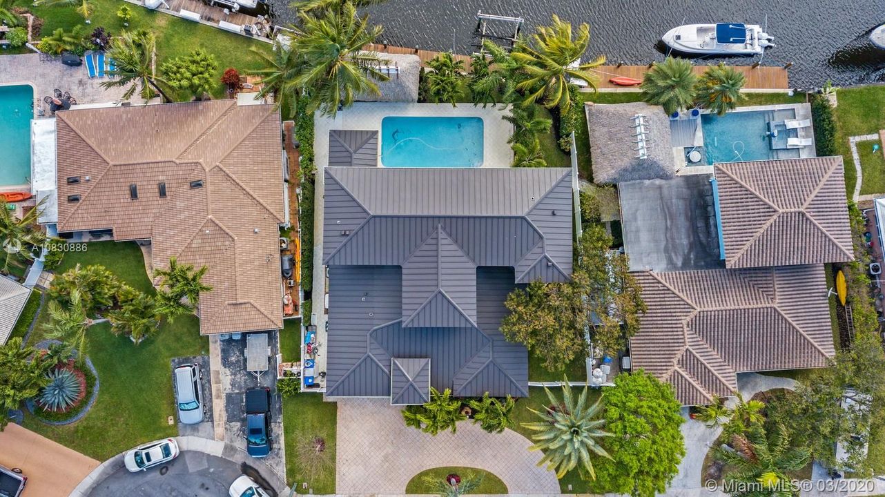 Недавно продано: $1,195,000 (4 спален, 3 ванн, 3414 Квадратных фут)
