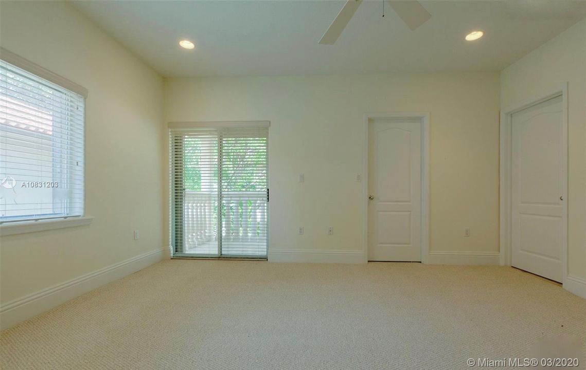 Recently Rented: $4,700 (3 beds, 2 baths, 1900 Square Feet)