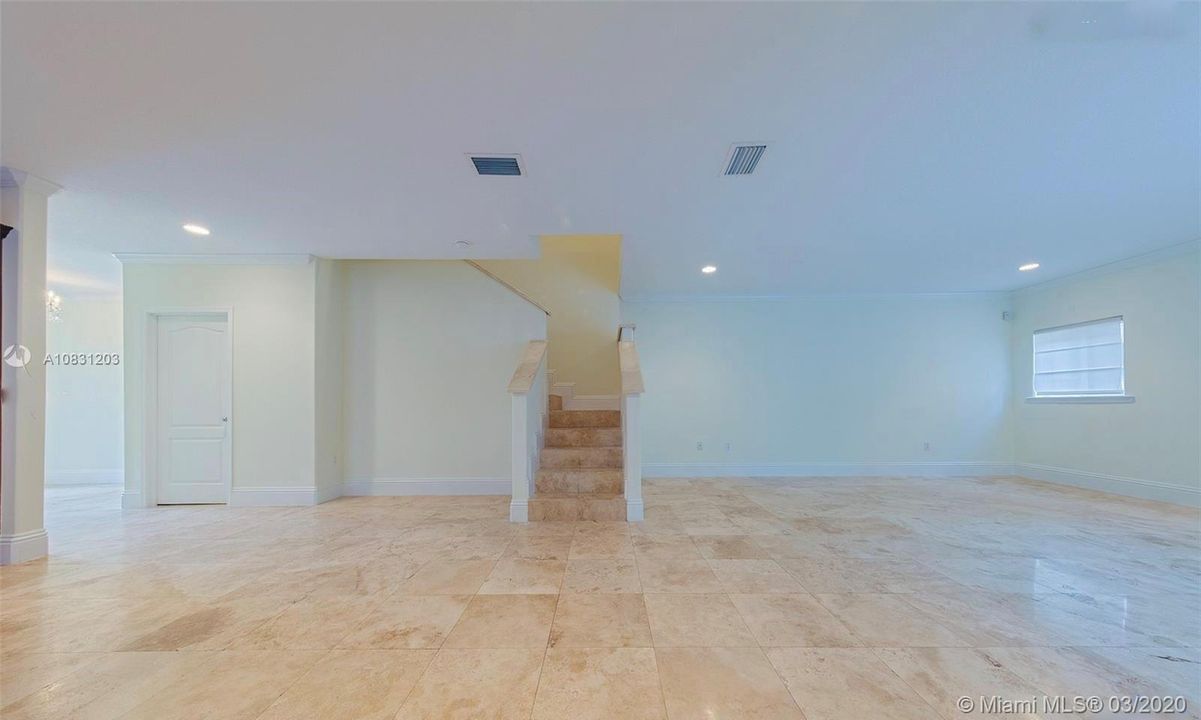 Recently Rented: $4,700 (3 beds, 2 baths, 1900 Square Feet)