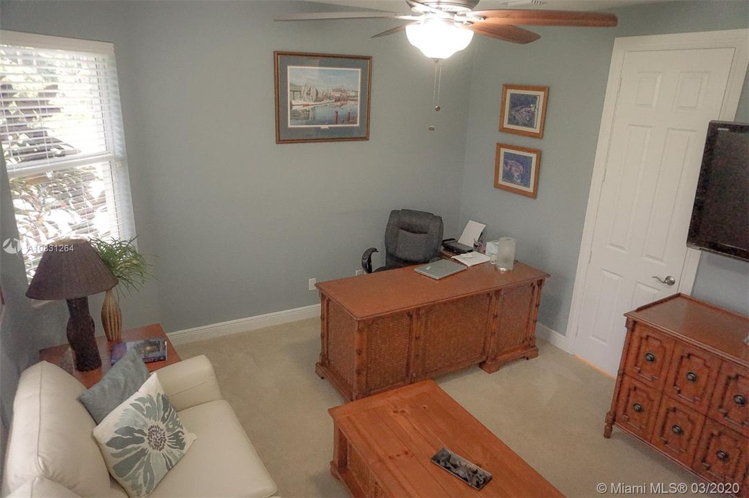 Recently Sold: $798,000 (4 beds, 3 baths, 2850 Square Feet)