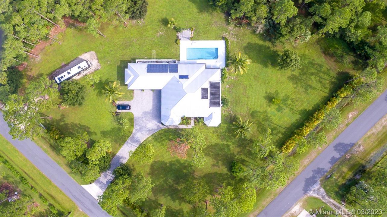 Recently Sold: $798,000 (4 beds, 3 baths, 2850 Square Feet)