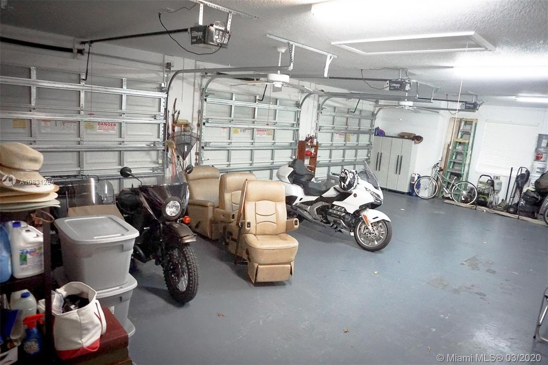 Recently Sold: $798,000 (4 beds, 3 baths, 2850 Square Feet)