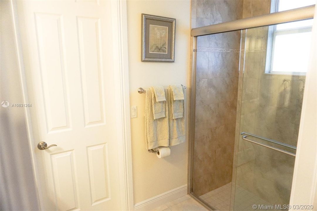 Recently Sold: $798,000 (4 beds, 3 baths, 2850 Square Feet)