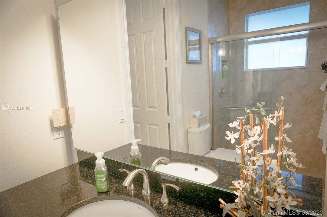 Recently Sold: $798,000 (4 beds, 3 baths, 2850 Square Feet)