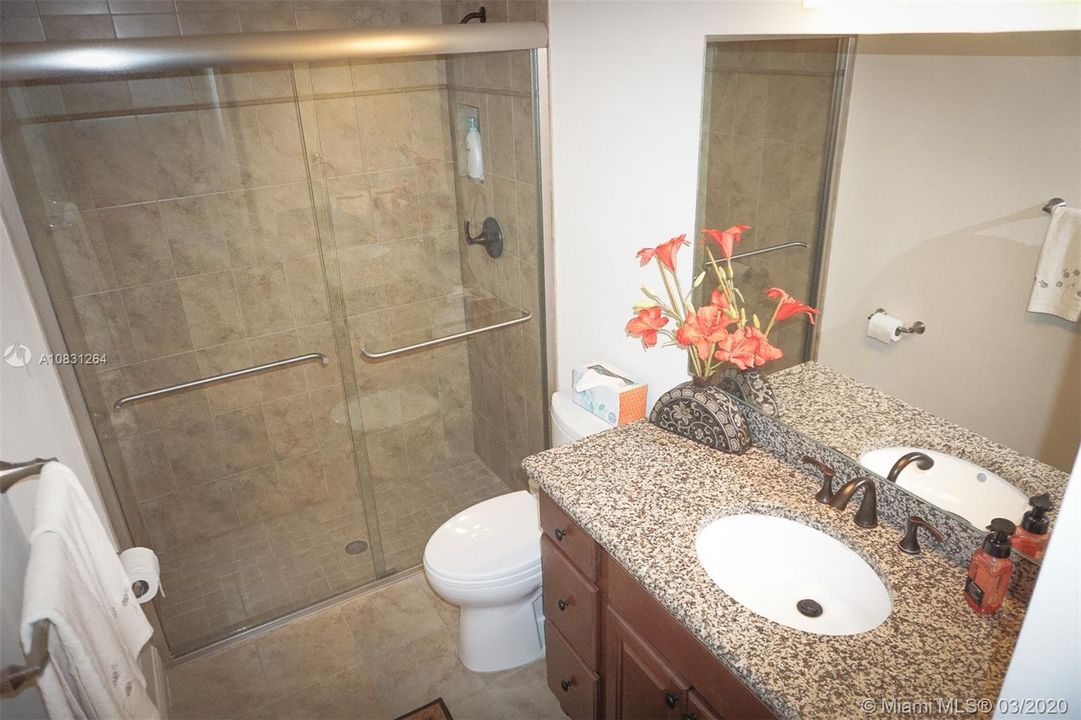 Recently Sold: $798,000 (4 beds, 3 baths, 2850 Square Feet)