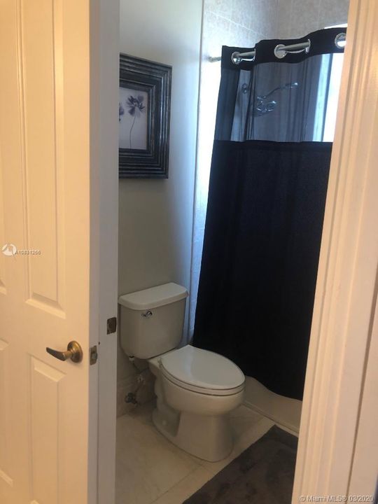 Recently Sold: $675,000 (5 beds, 4 baths, 4717 Square Feet)