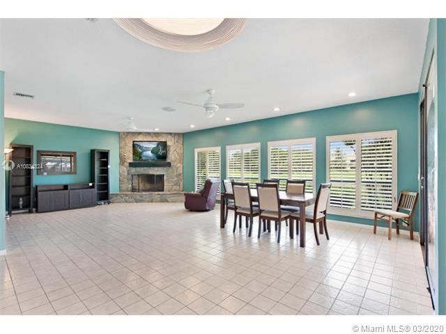 Recently Rented: $3,995 (4 beds, 3 baths, 2964 Square Feet)