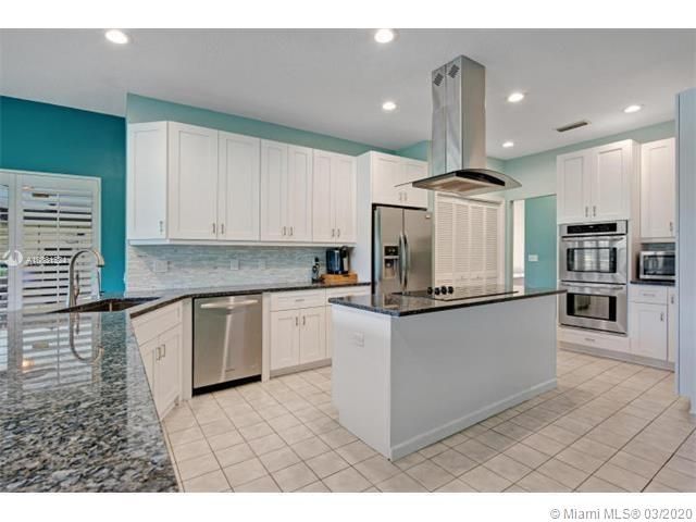 Recently Rented: $3,995 (4 beds, 3 baths, 2964 Square Feet)