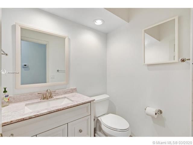Recently Rented: $3,995 (4 beds, 3 baths, 2964 Square Feet)