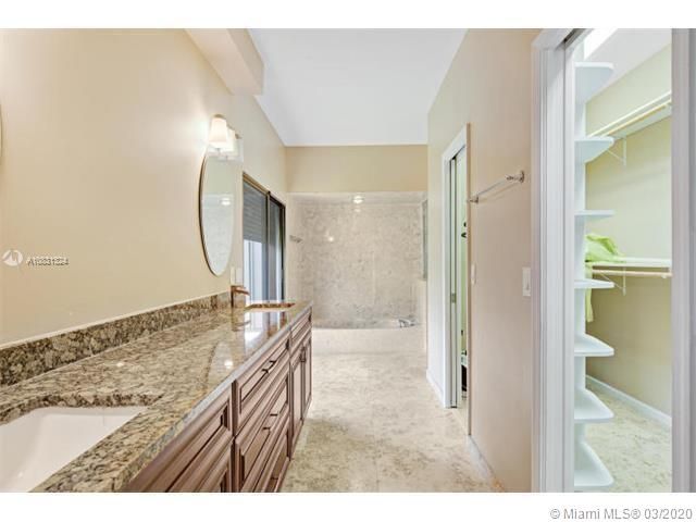 Recently Rented: $3,995 (4 beds, 3 baths, 2964 Square Feet)