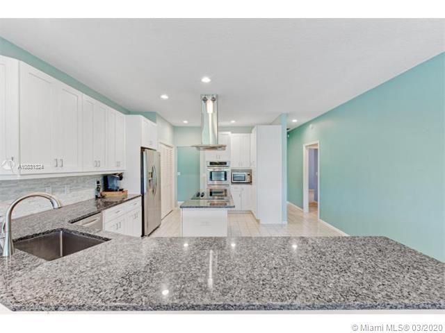 Recently Rented: $3,995 (4 beds, 3 baths, 2964 Square Feet)