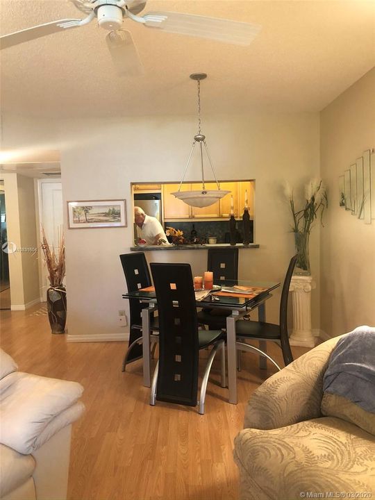 Recently Sold: $67,000 (1 beds, 1 baths, 680 Square Feet)