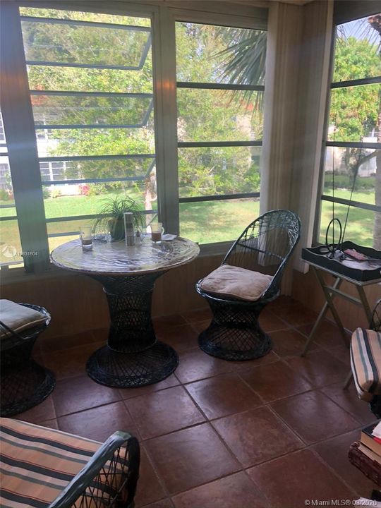 Recently Sold: $67,000 (1 beds, 1 baths, 680 Square Feet)