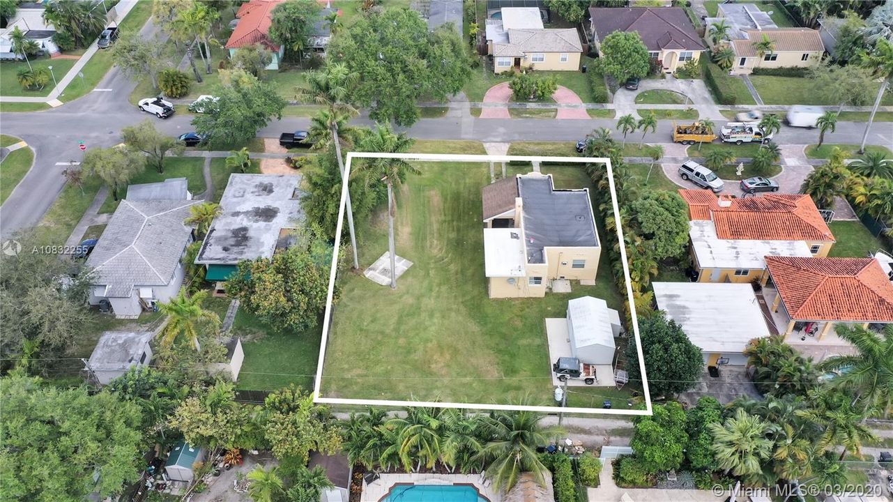 Vendido Recientemente: $414,000 (0.29 acres)