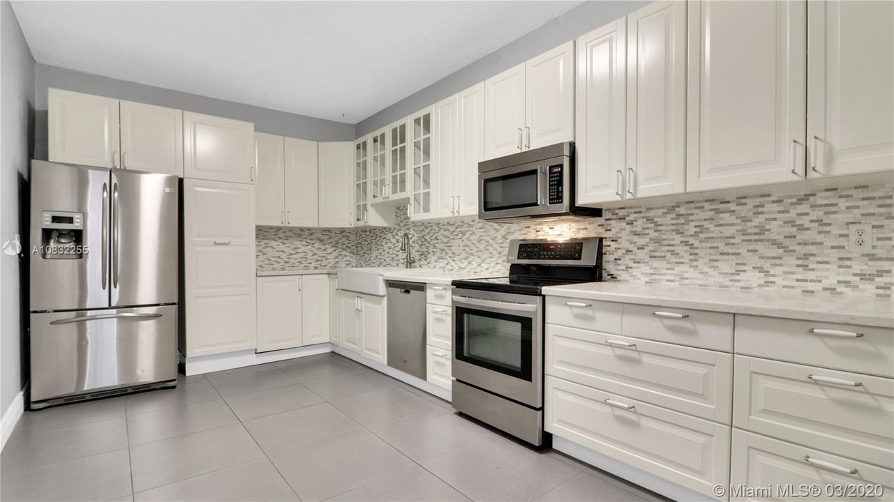 Vendido Recientemente: $414,000 (0.29 acres)