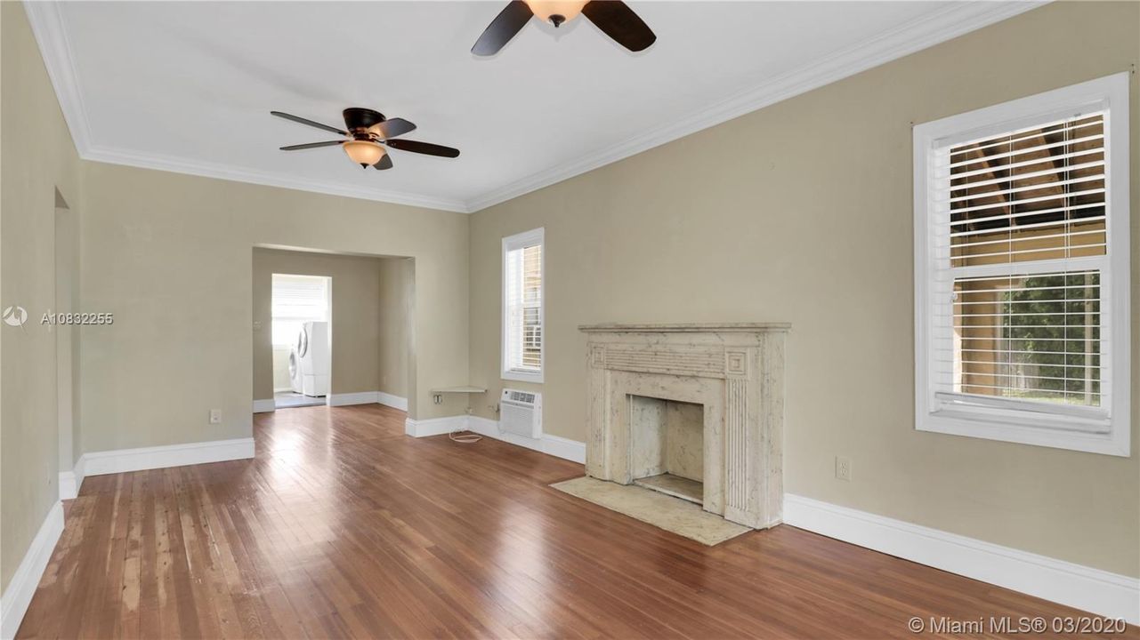 Vendido Recientemente: $414,000 (0.29 acres)