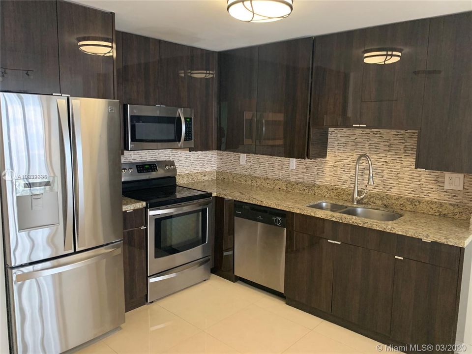 Недавно арендовано: $1,850 (1 спален, 1 ванн, 757 Квадратных фут)