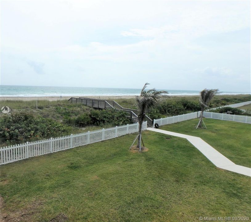 Pool area dune cross over