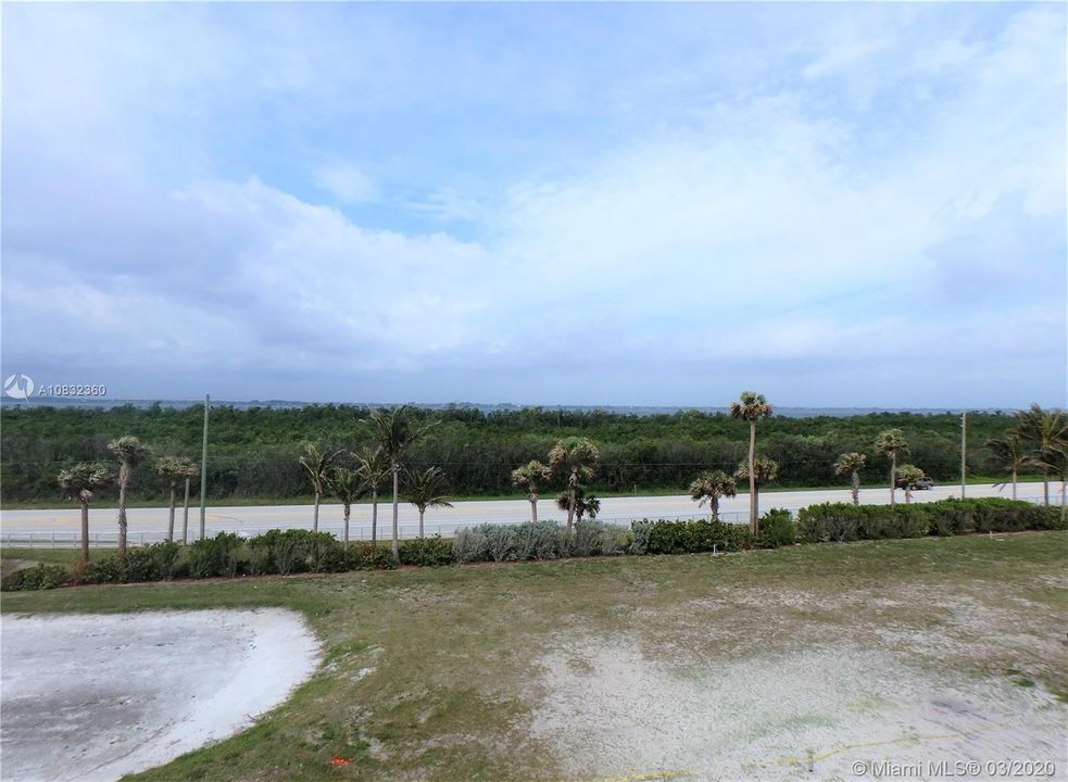 Vendido Recientemente: $179,000 (0.09 acres)