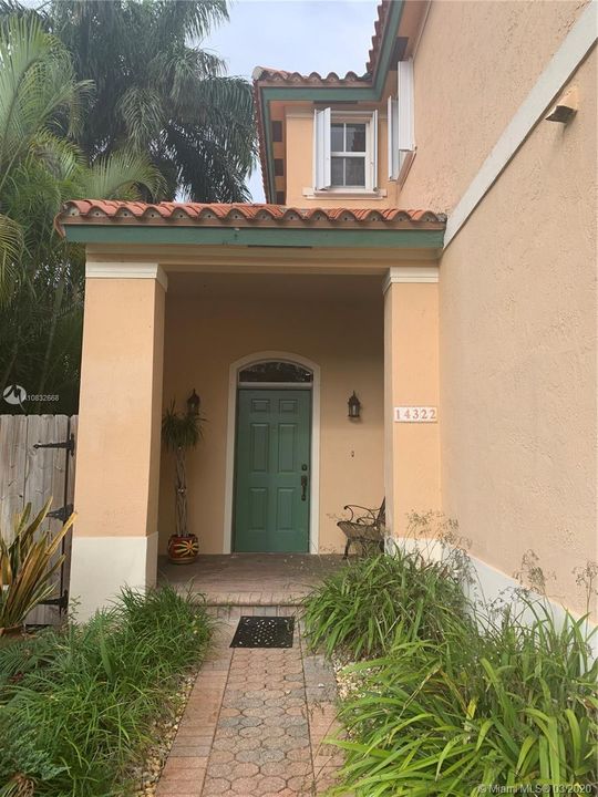 Recently Rented: $2,500 (4 beds, 3 baths, 2231 Square Feet)
