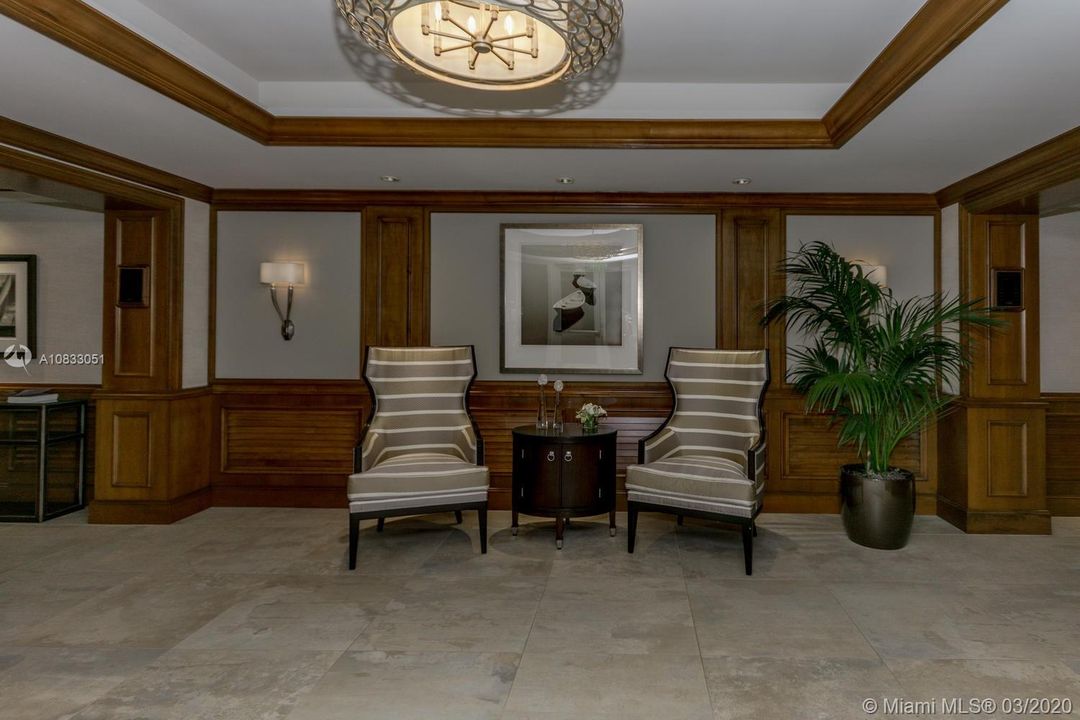 Vendido Recientemente: $1,050,000 (3 camas, 3 baños, 3057 Pies cuadrados)