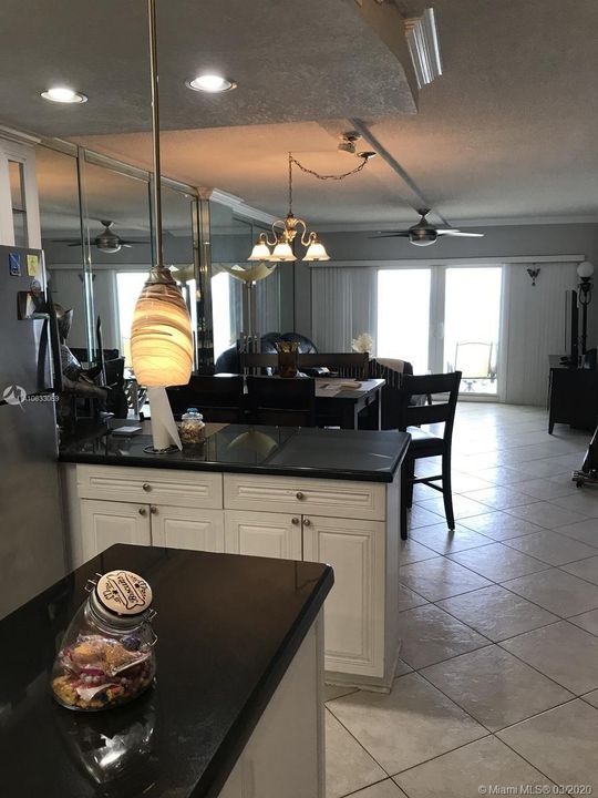 Recently Sold: $335,000 (2 beds, 2 baths, 800 Square Feet)