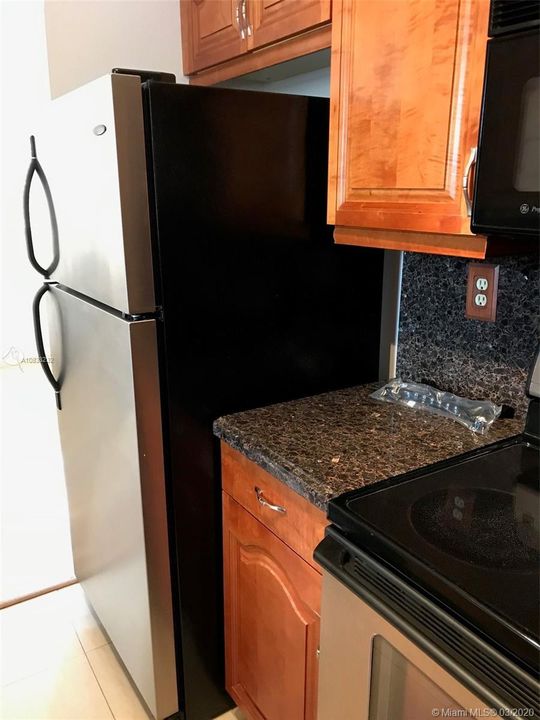 Vendido Recientemente: $135,000 (1 camas, 1 baños, 702 Pies cuadrados)