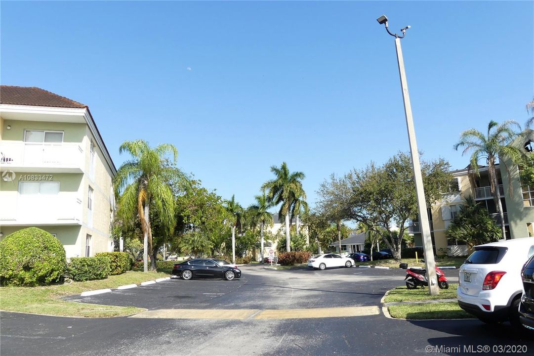 Vendido Recientemente: $135,000 (1 camas, 1 baños, 813 Pies cuadrados)